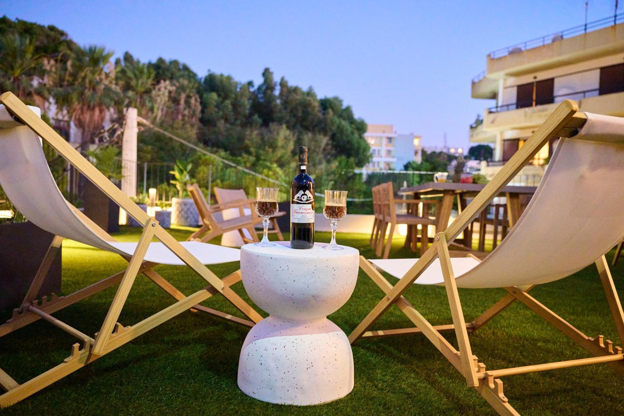 Monarco Executive Rooms Rhodes City Екстер'єр фото