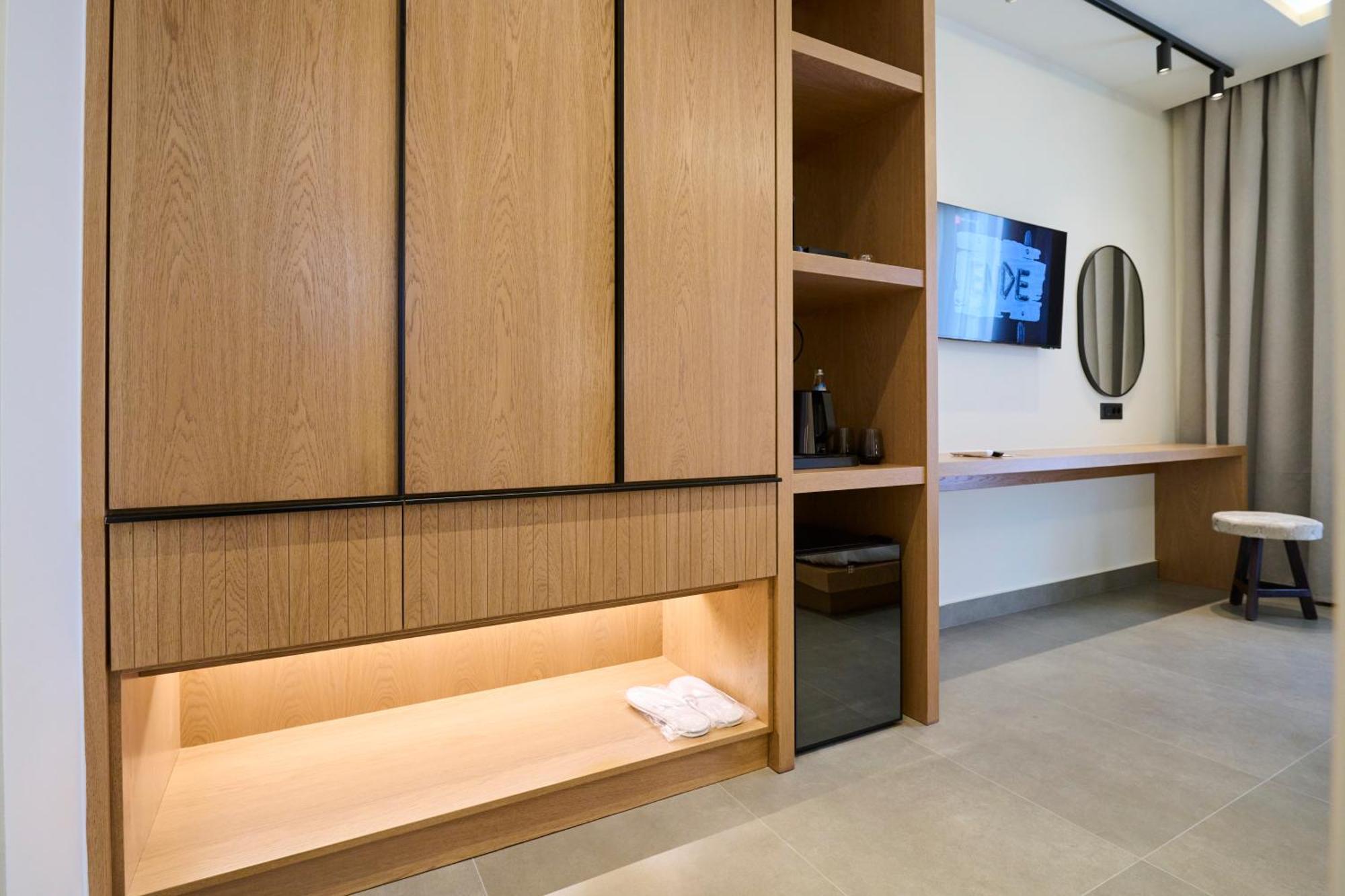 Monarco Executive Rooms Rhodes City Екстер'єр фото