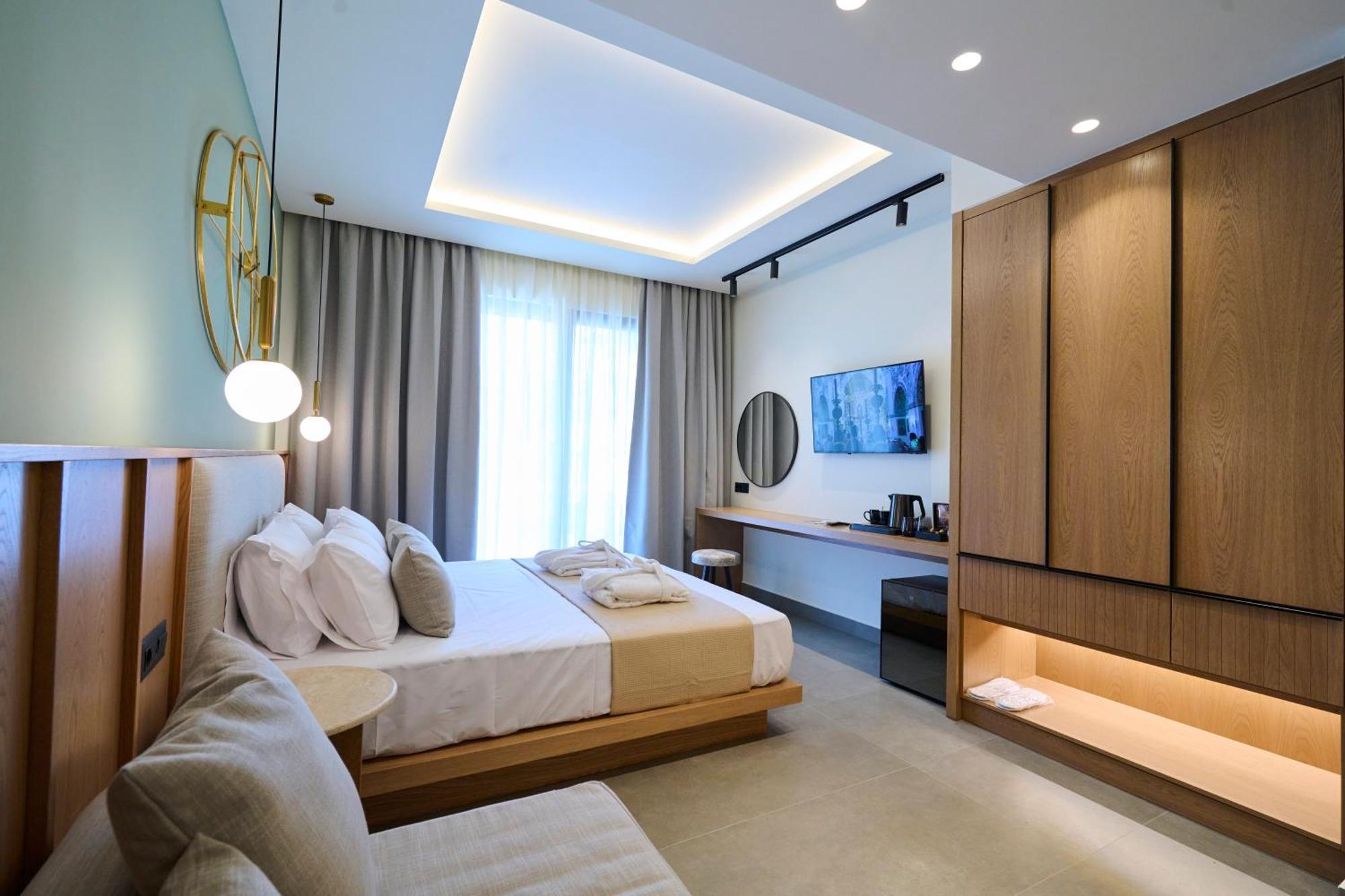Monarco Executive Rooms Rhodes City Екстер'єр фото